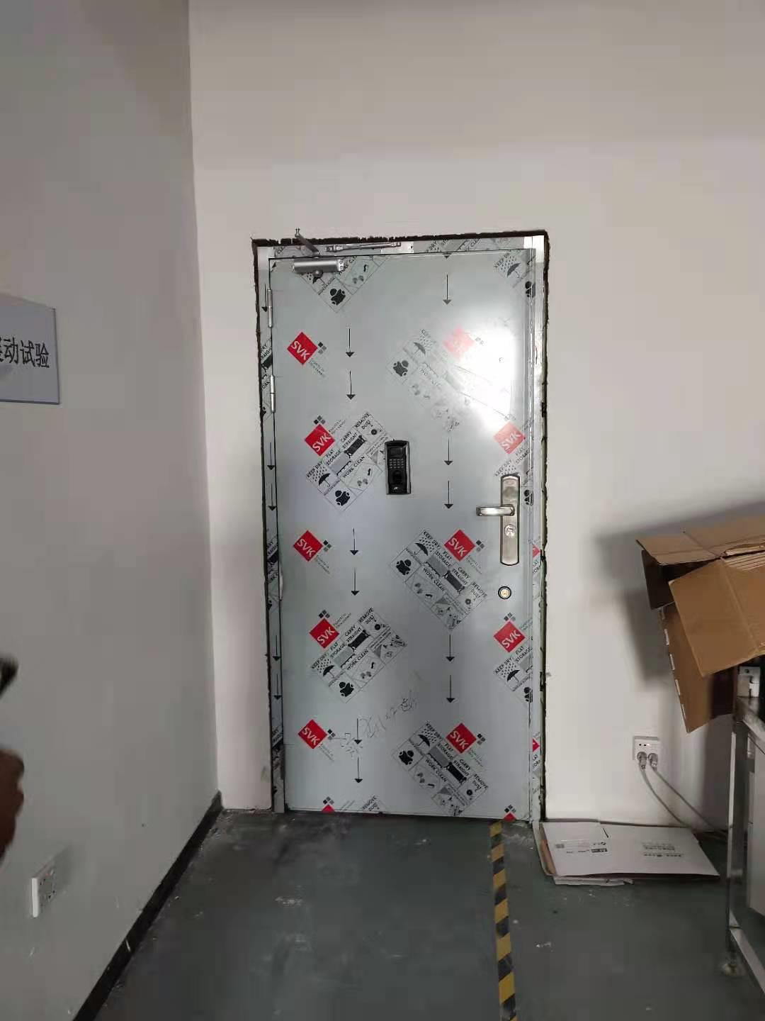 保密室門 保密室門